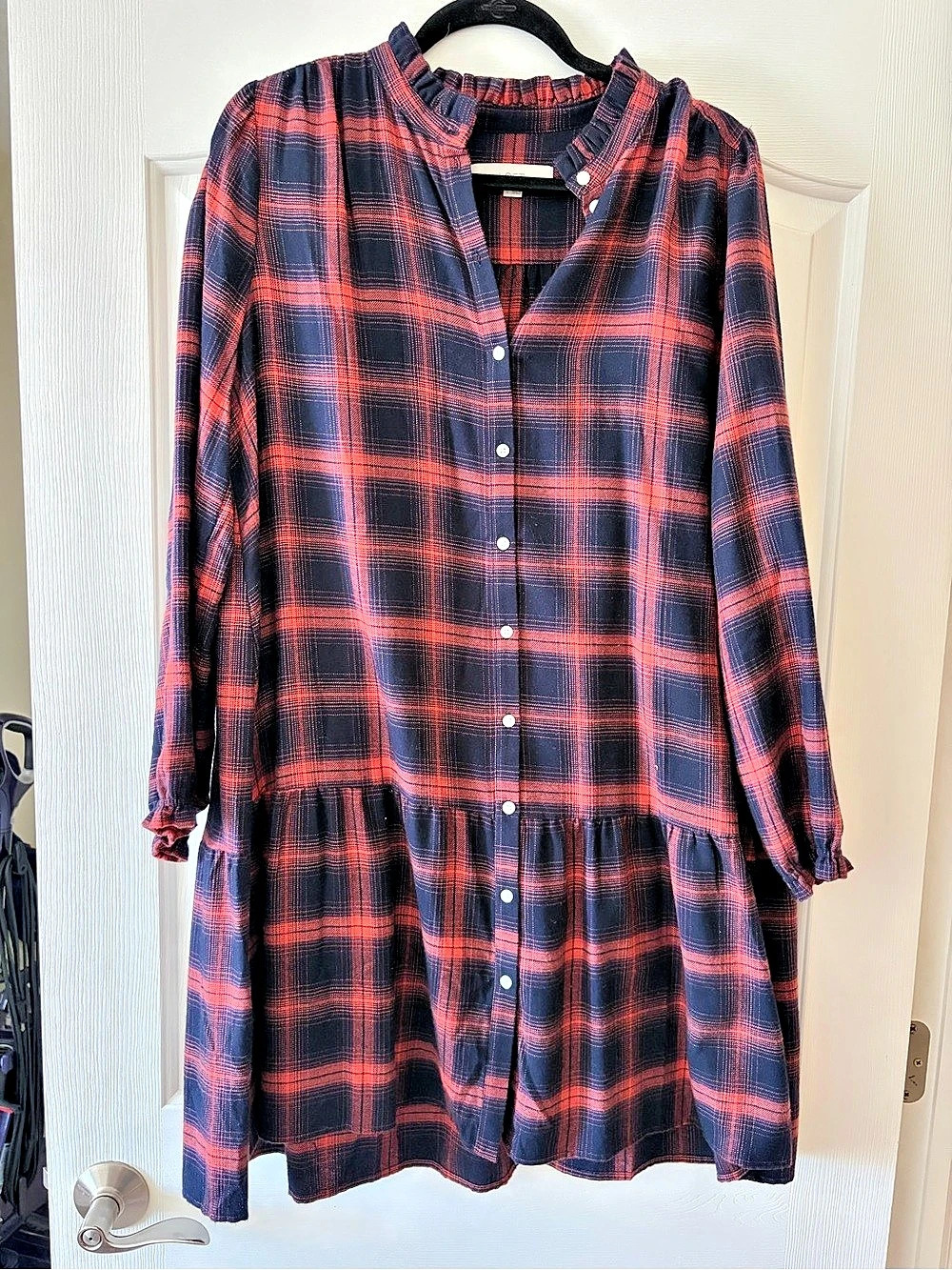 LOFT Plaid Dress in Red & Blue Size Large Like New